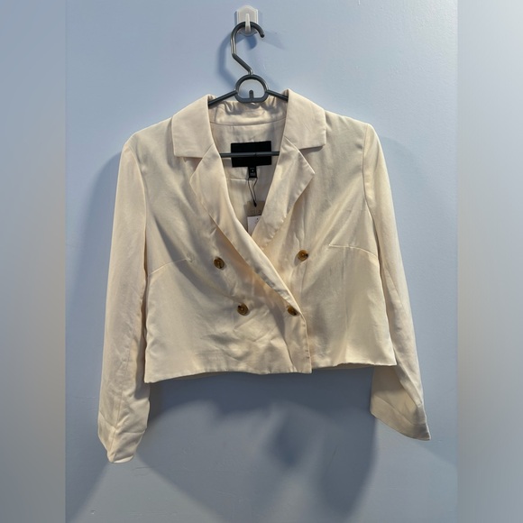 Banana Republic Jackets & Blazers - Cropped Blazer